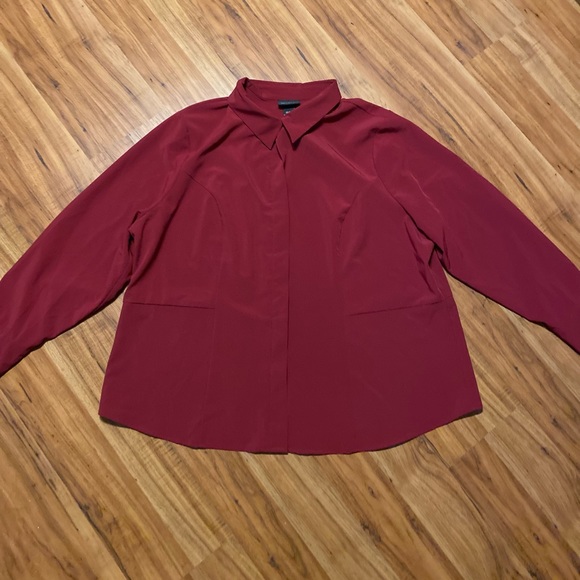 Lane Bryant Women’s Burgundy Covered Placket Button Up Blouse Size 22/24 - Picture 5 of 10